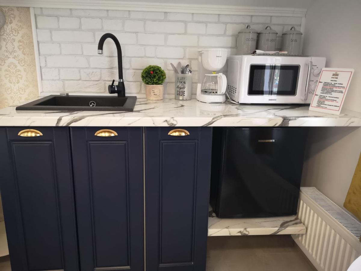 Ivy Boutique Apartment Brasov Bagian luar foto